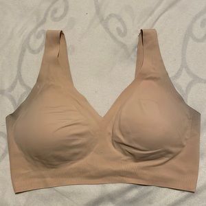 True and Co Lift V Neck